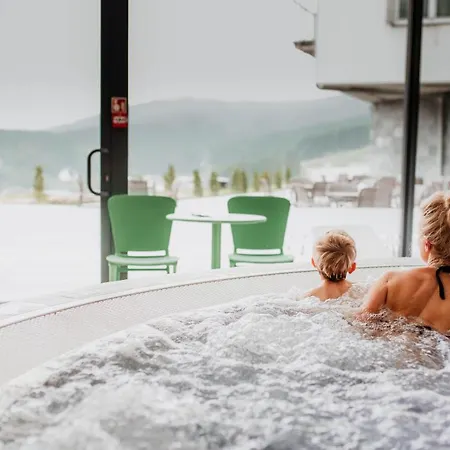 Panorama Ski, Bike, & Restaurant - Czarna Gora Apartment *