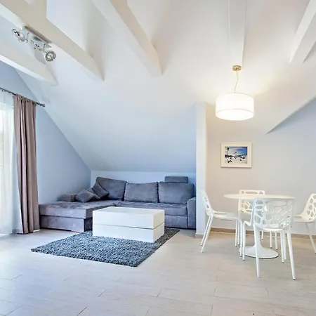 Apartment Panorama Ski, Bike, & Restaurant - Czarna Gora Stronie Slaskie