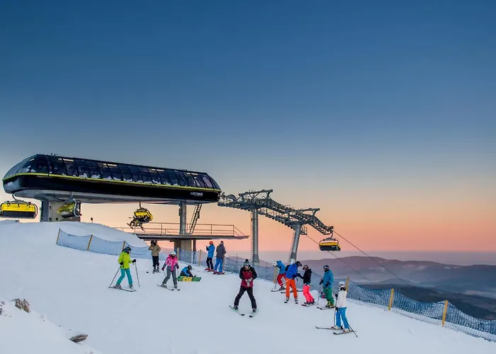 Hotel Panorama Ski, Bike, & Restaurant - Czarna Gora