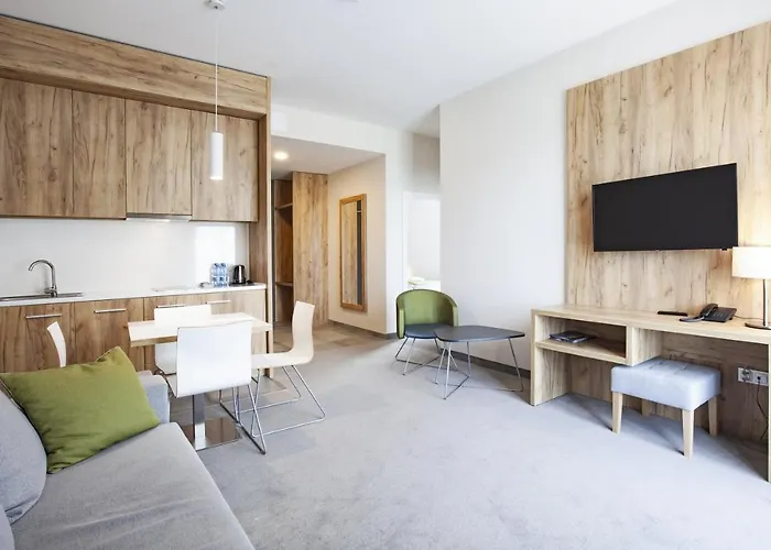 Hotel Panorama Ski, Bike, & Restaurant - Czarna Gora Stronie Slaskie